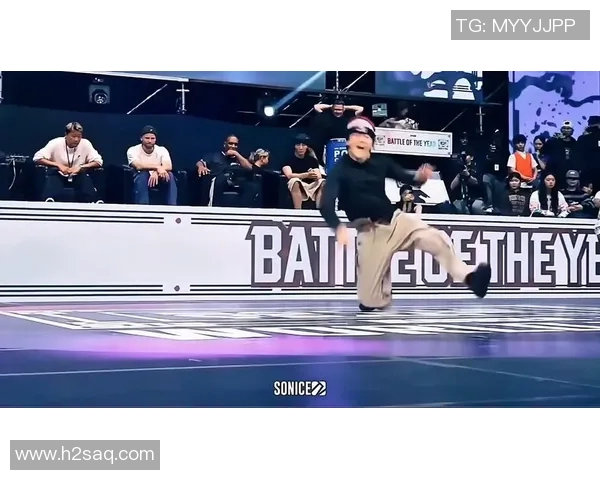 重庆街舞队与北京街舞队赛后技术分析与表现对比