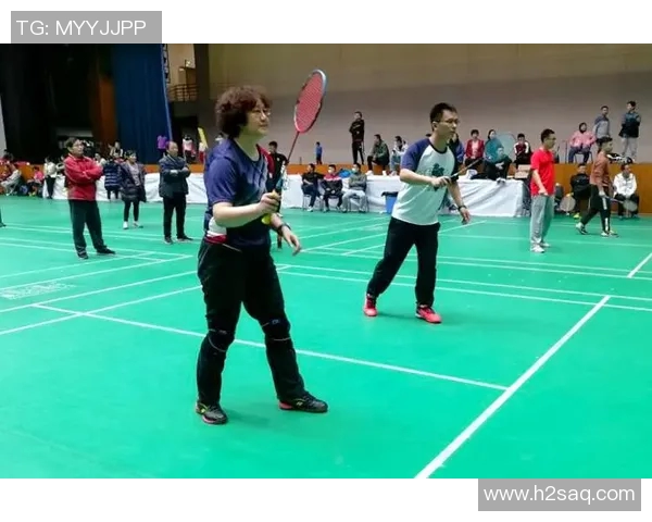 南京羽毛球队与武汉羽毛球队赛后技术分析与战术总结 南京羽毛球队与武汉羽毛球队赛后技术分析与战术总结