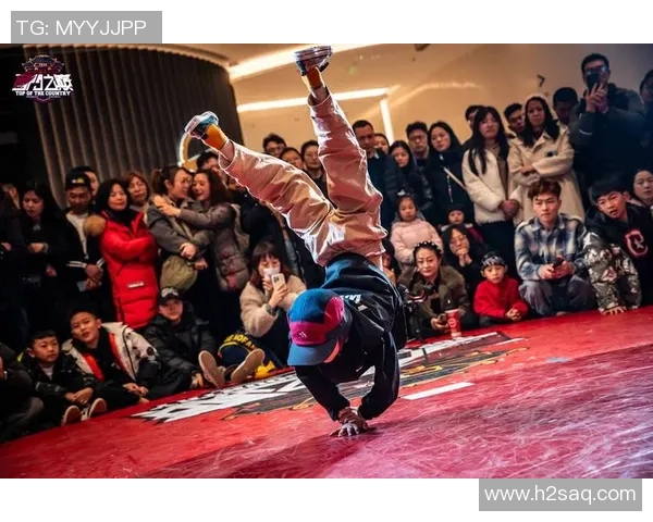 成都街舞队比赛经验引发热议选手表现与裁判标准成焦点争论 成都街舞队比赛经验引发热议选手表现与裁判标准成焦点争论